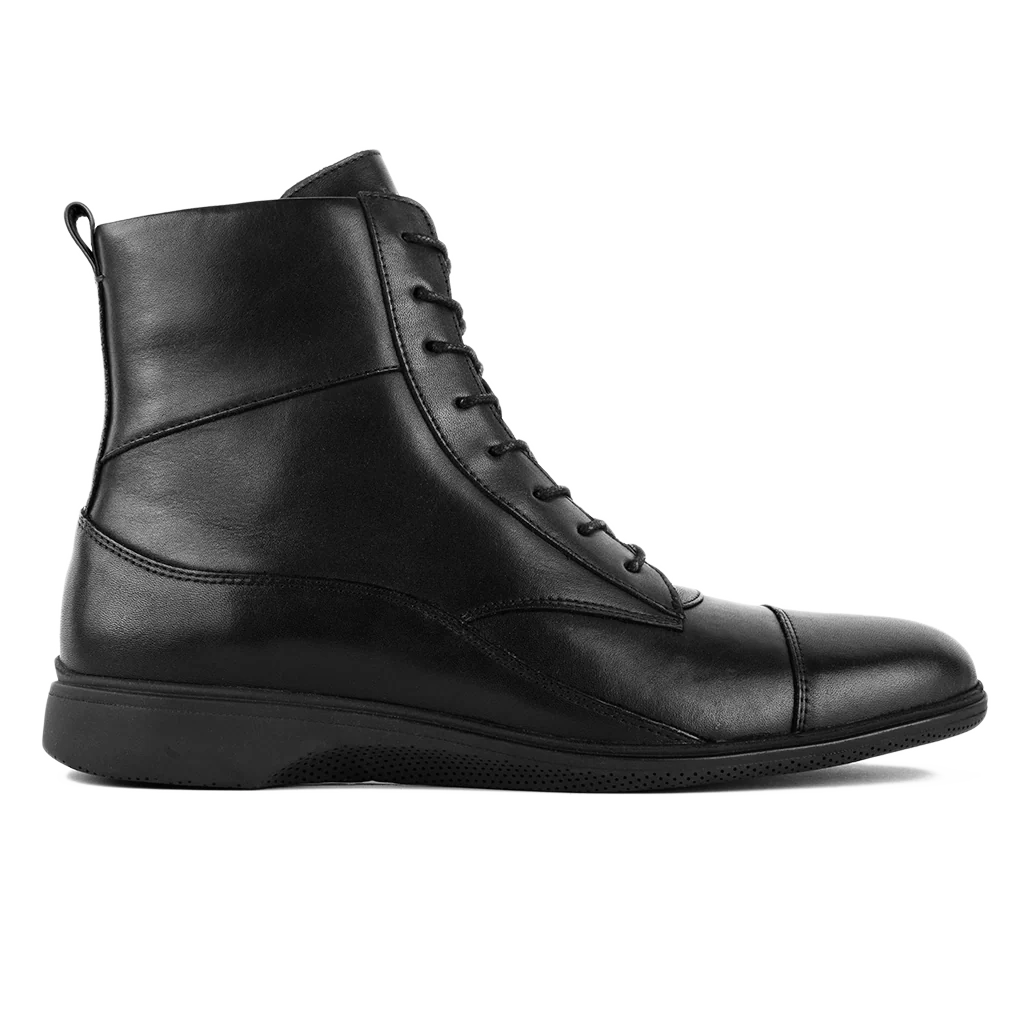 Amberjack The Boot Obsidian black pilot ankle boot, left side view, lace-up aviation boot | Right