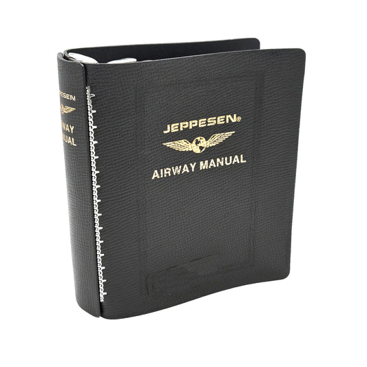 Jeppesen Premium Leather Binder 2 Inch – Front View with Embossed Logo and Zipper Closure