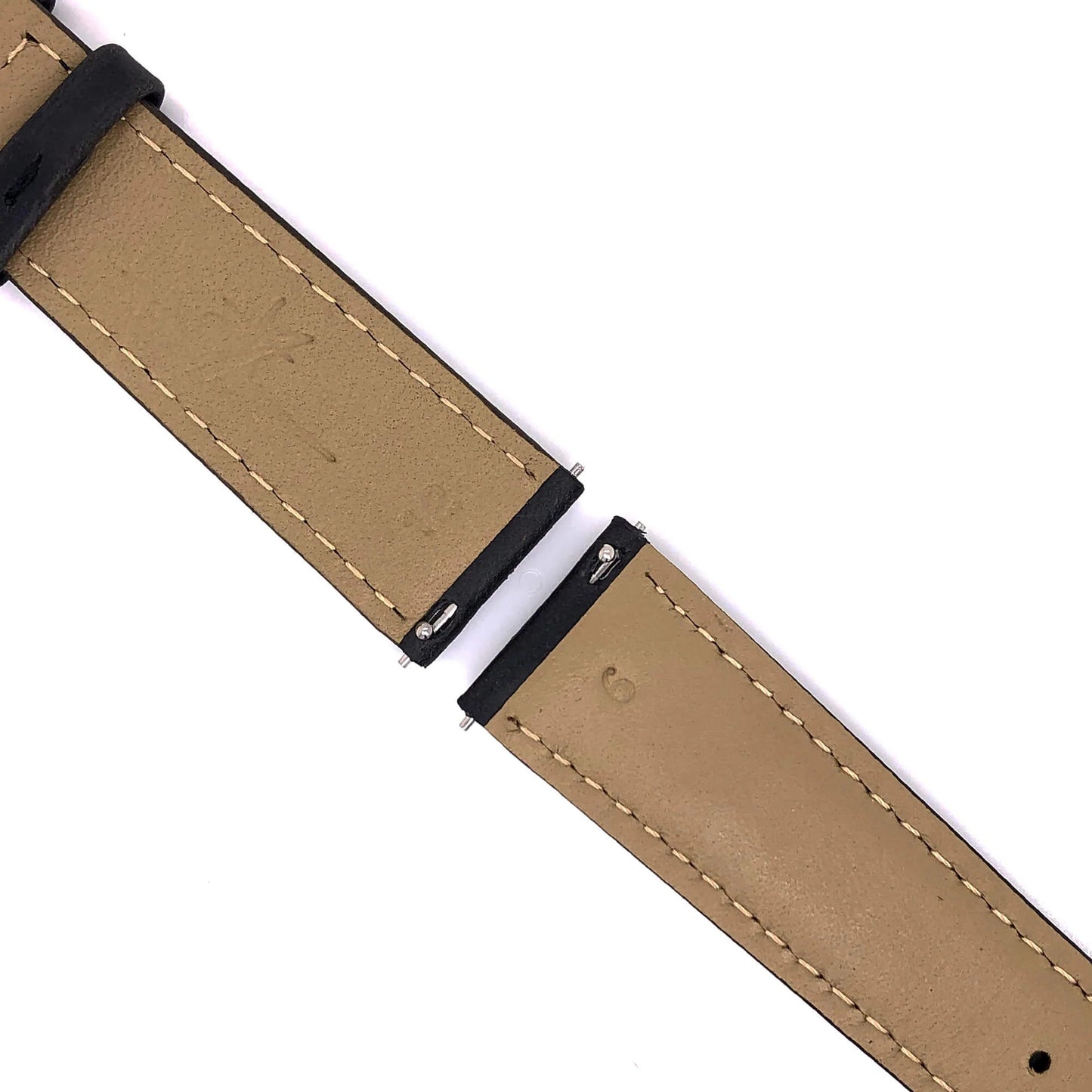 Abingdon 20mm Oil-Tan Leather Watch Band in Black – Detail View of Quick Release Spring Bars for Easy Tool-Free Attachment