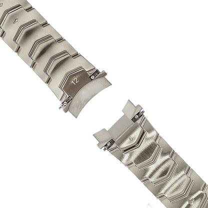 Close-Up of Abingdon 20mm Silver Stainless Steel Watch Band with Quick Release Chevron Links