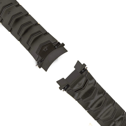 Close-Up of Abingdon 20mm Black Stainless Steel Band with Quick Release Chevron Links