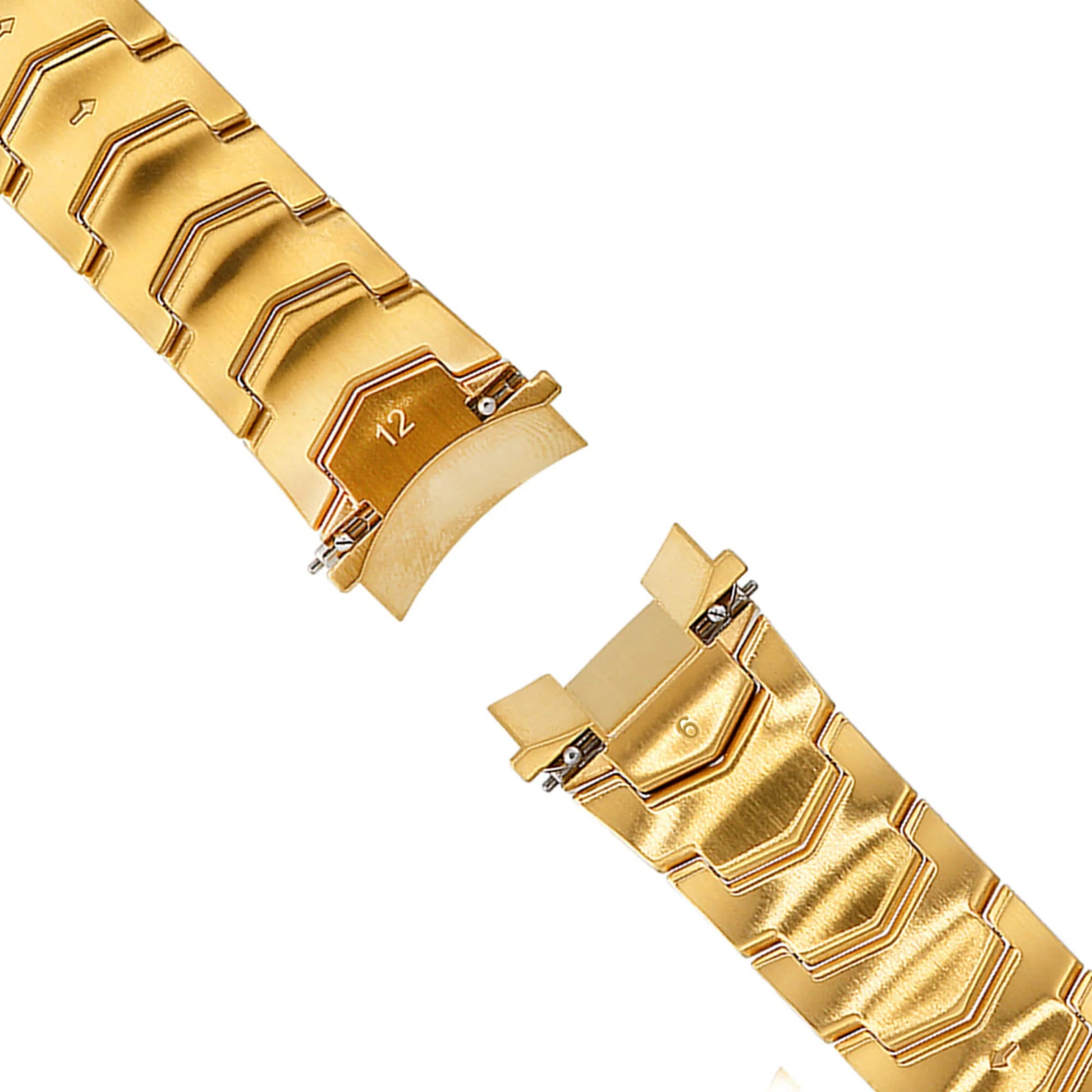 Close-Up Detail of 20mm Gold Chevron Watch Band with Numbered Links – Abingdon Marina Strap