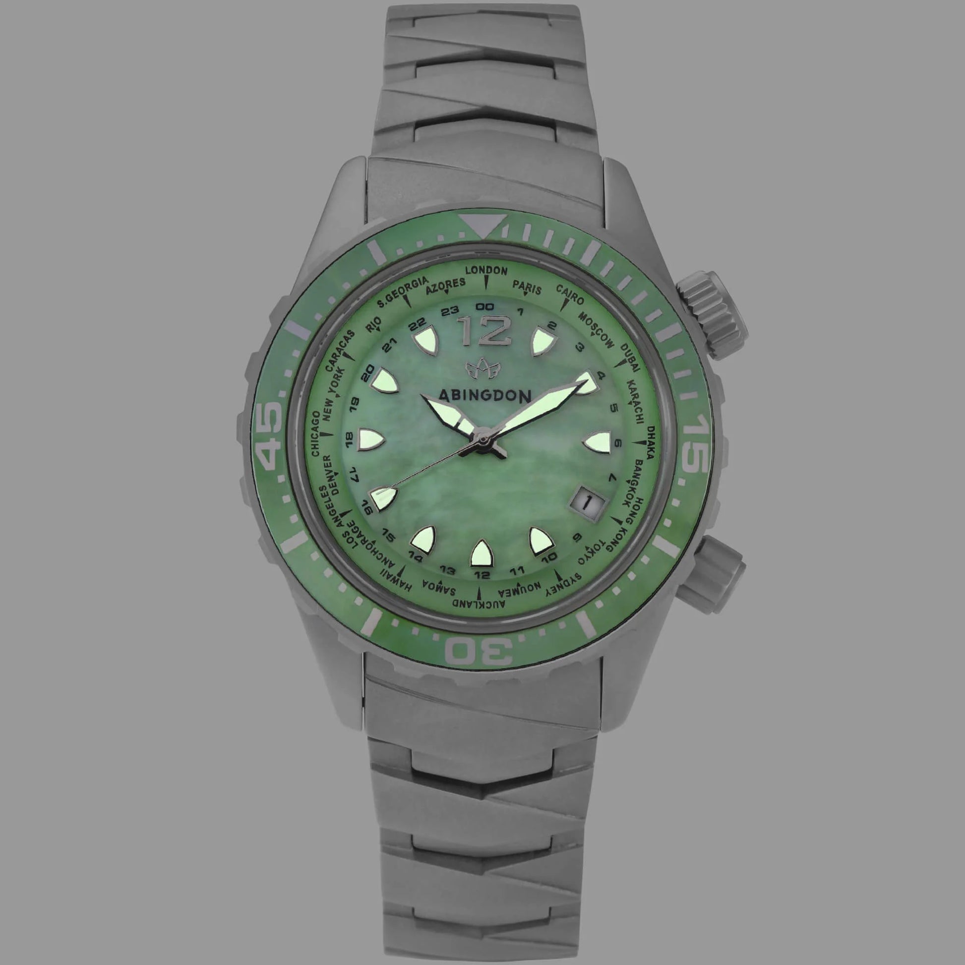 Marina Women's Dive Watch with Caribbean Green Dial Glowing in the Dark – Super-LumiNova Hands and Indices Highlighted