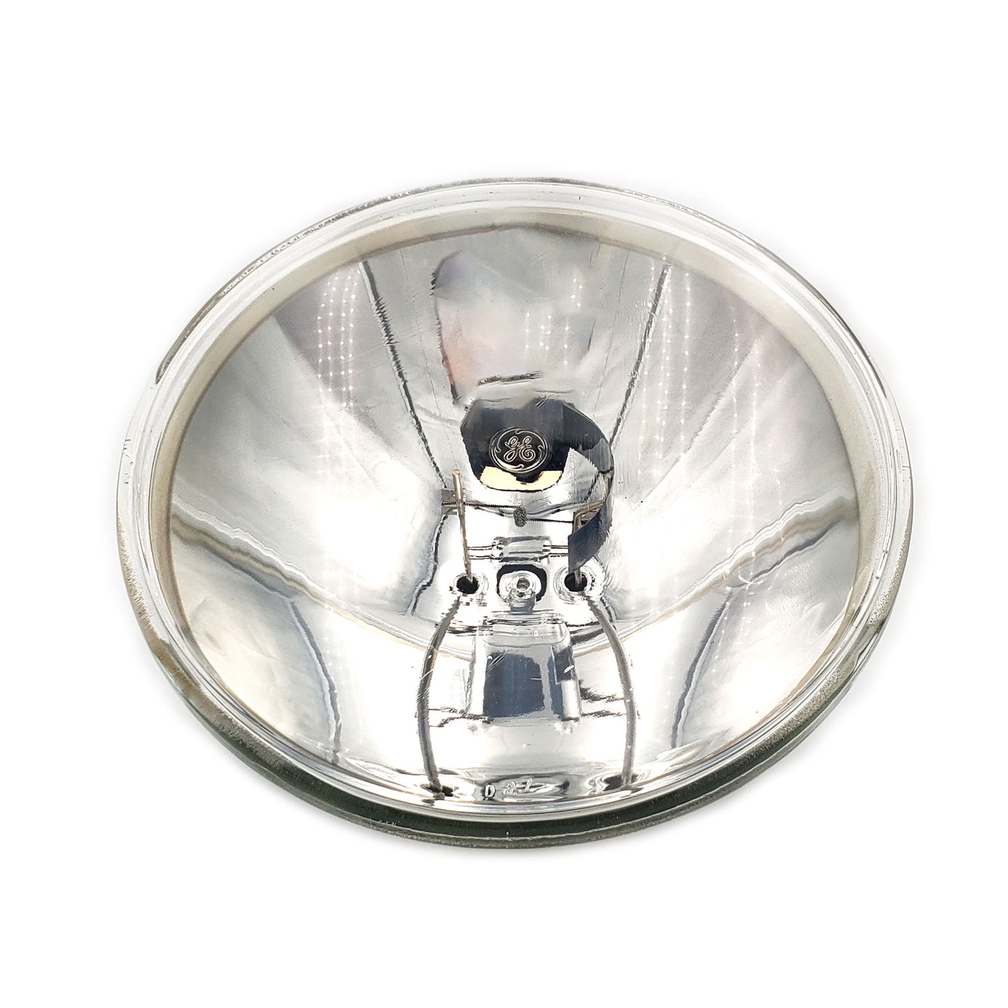 GE Sealed Beam Aircraft Light 4552 40576 – Front View of Round Clear Glass Lens with Silver Reflector and GE Logo