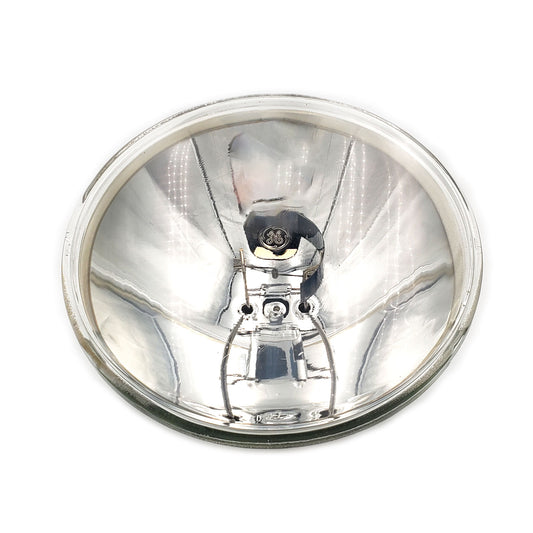 GE Sealed Beam Aircraft Light 4552 40576 – Front View of Round Clear Glass Lens with Silver Reflector and GE Logo