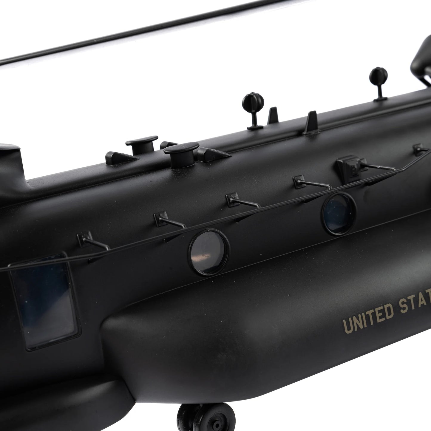 “United States Army markings on Boeing MH-47 Chinook scale model”