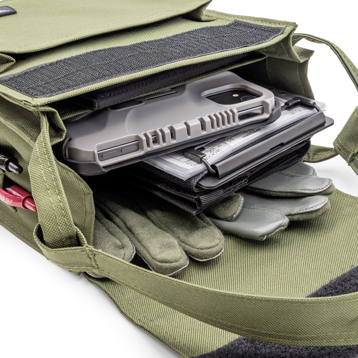 FlyBoys Regular Pubs Bag interior storage compartments and expandable design