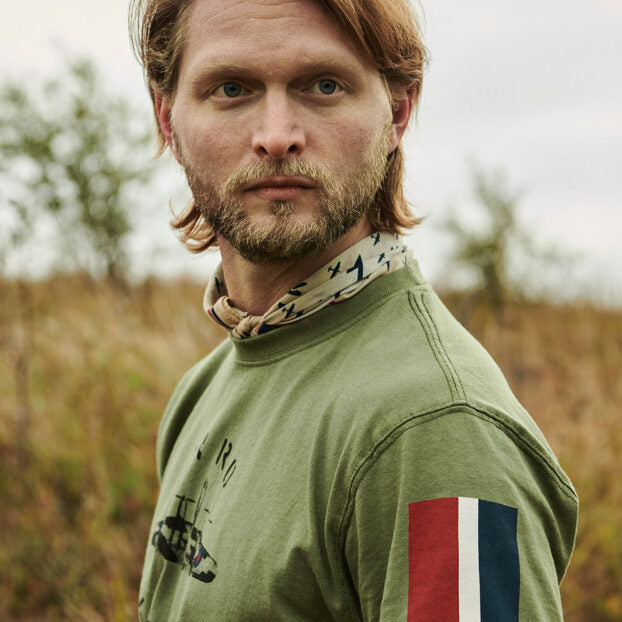 Red Canoe - Avro Lancaster T-Shirt, hunting