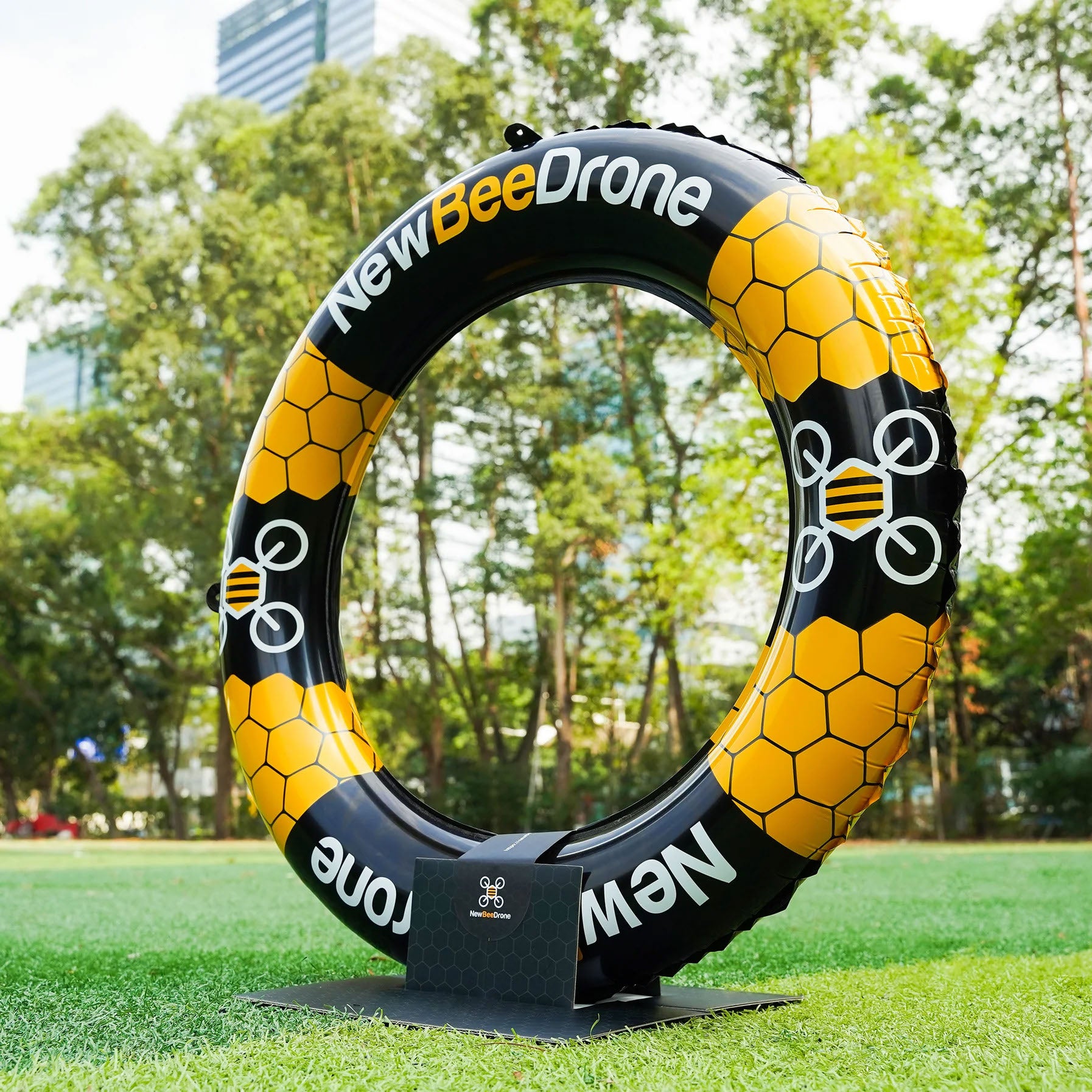 NewBeeDrone - Balloon Gate  – Dynamic FPV Race Course Gate, outside