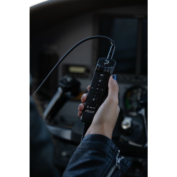 Pilot USA BLULINK II Bluetooth Adapter – Close-up