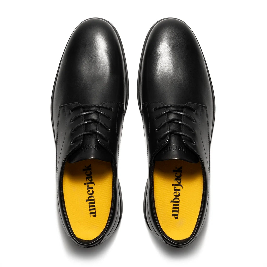 Amberjack Original Obsidian Classic black pilot oxford shoe, left side view, traditional lace-up | Top View