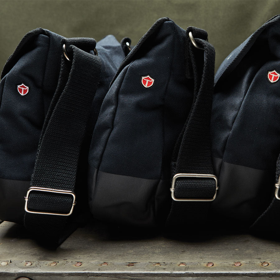 Red Canoe - RCAF CF-18 Shoulder Bag - Navy, Side