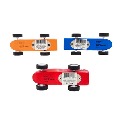 WowToyz Wooden Pullback Racers – Bottom View Showing Wheel Mechanism