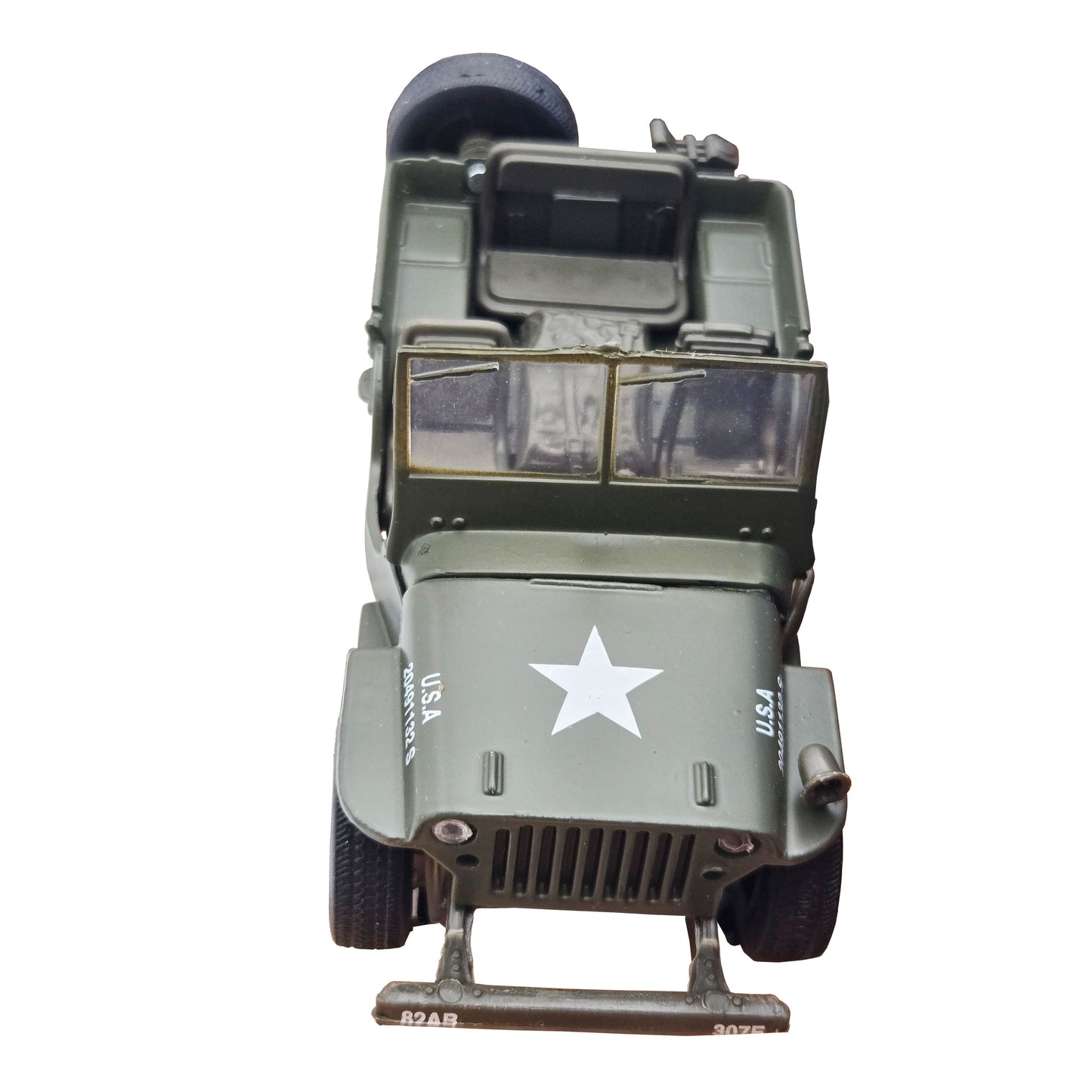 WowToyz® Classic Armour Willys Jeep 1:32 scale model front view - collectible WWII-era military jeep