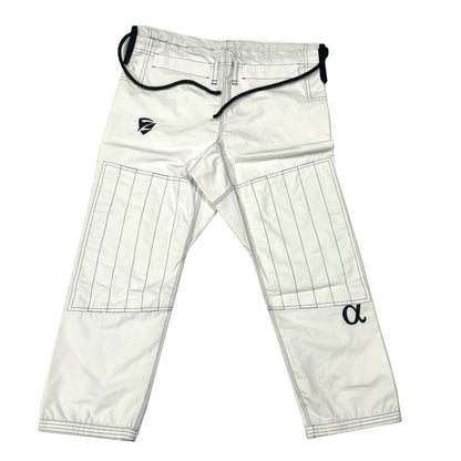 Zed Honra Women’s Alpha Gi – Front View of White BJJ Ripstop Pants with Reinforced Stitching