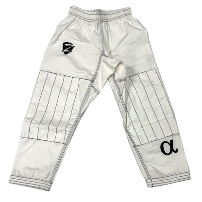 Zed Honra Youth Alpha Gi – Front View of White BJJ Ripstop Pants with Reinforced Stitching